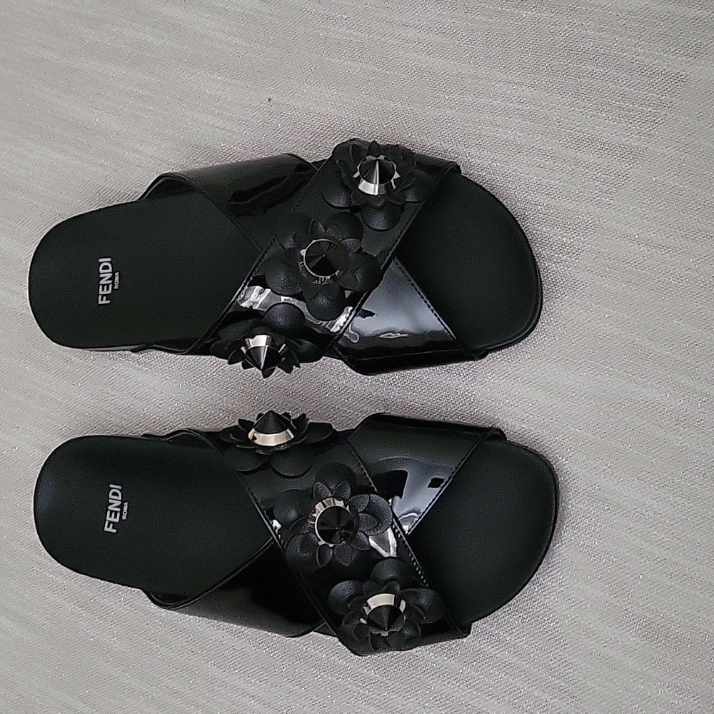 Fendi slippers - Picture 5 of 8